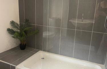 The Turret, Central Apartment - Photo 9