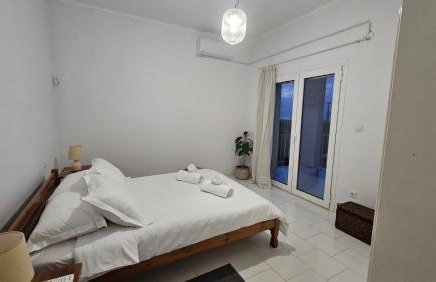 Grace and Harmony of Ancient Corinth - Foto 17