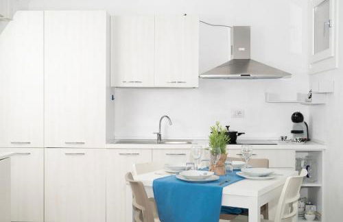 White, Villetta with pool - Foto 13