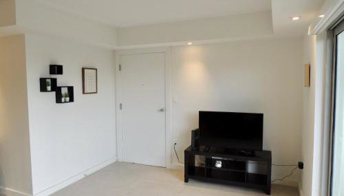 2BR in Heart of SoBe with Parking - Foto 5
