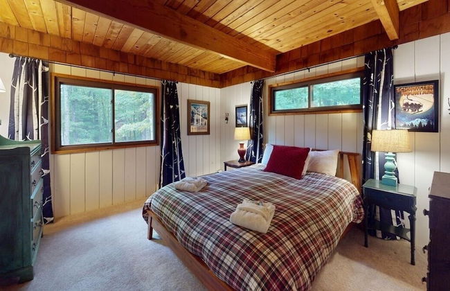 Treehouse Home Brought to you by GetAway Vacations - Photo 16