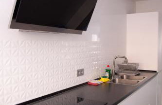 Apartamento Moderno con Piscina y Aparcamiento - Foto 16