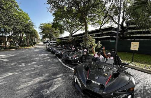 Luxury Waterfront Condo Hilton Hotel Amenities Beach Pool Jacuzzi Jetskis Gym - Foto 26