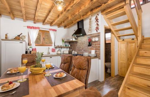 Gorgeous Home In Gospic - Photo 6