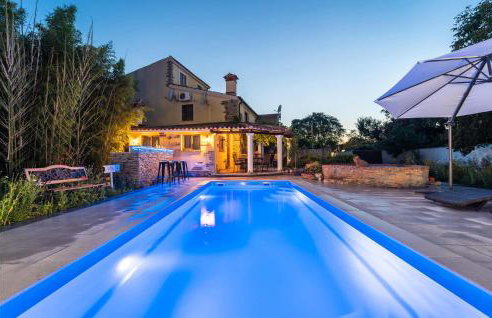 4 Bedroom Lovely Home In Veliki Vareski - Foto 12