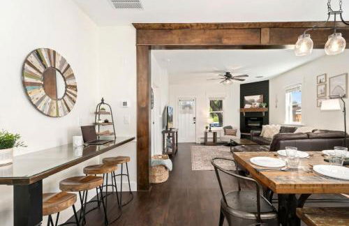 Windsor Farmhouse Family Fun, Yard and Fireplace - Foto 1