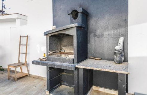 Awesome Home In Sant Pere Pescador - Foto 15