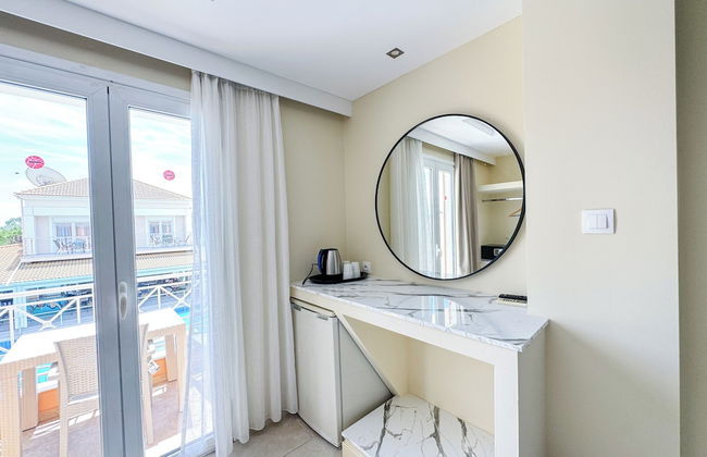 Kavos Plaza Hotel - Foto 17