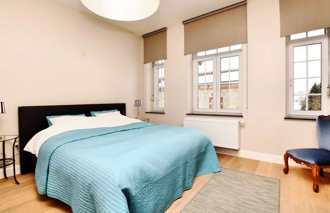 Luxurious Holiday Home in Courtil with Hot Tub - Photo 3