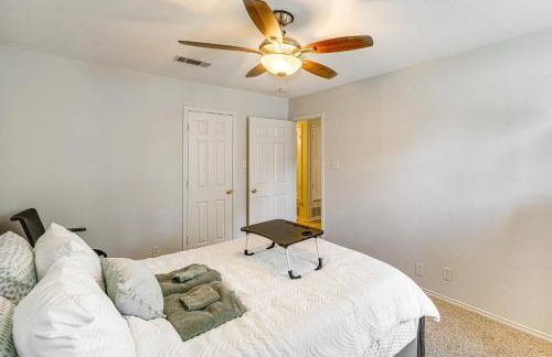 1 Mi to Denton Square Family Home with Fenced Yard! - Foto 14