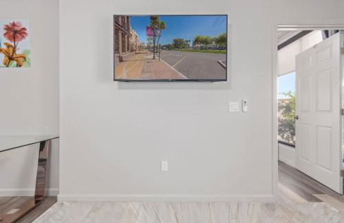 New 2 Bed 2 Bath On The Avenue - Foto 3