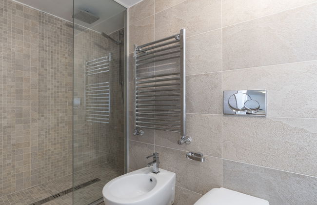 2 bedroom Apartment in Ventimiglia with swimming pool and garden - Photo 18