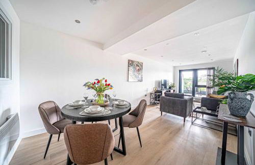 Leeds City Centre 2BR Apartment - Luxury Stay with Private Terrace - Foto 59