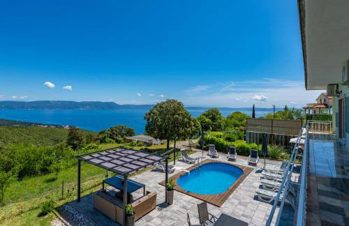 Villa Welcome Home, a spacious and modern villa with a sea view - Foto 6