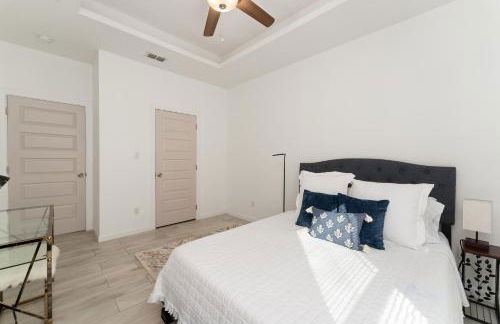 The Edinburg Oasis Modern 2BD -2BA - Foto 10