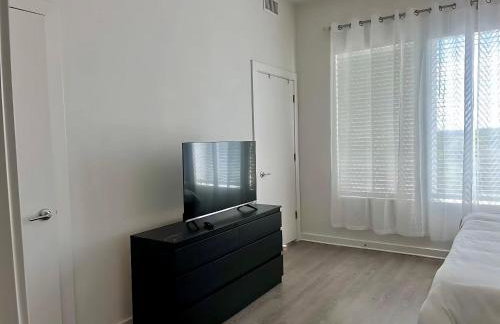 Elegant Home with Stunning Views and Comfortable Amenities - Foto 11