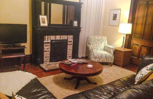 Big Blue House - Both Units - Near Forsyth Park - Foto 8