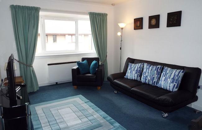Ideal Central Edinburgh Location With On-site Private Parking - Photo 23