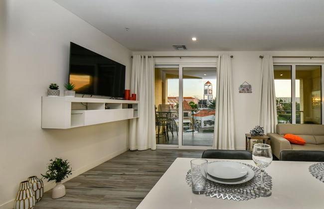 Luxury 2-bedroom Condo Right on the Strip in Palm Beach - Foto 12