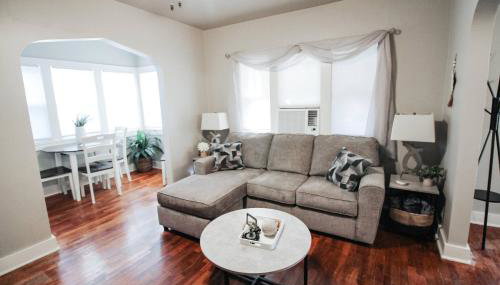 Central Location. Fenced Yard W Washer and Dryer - Foto 3