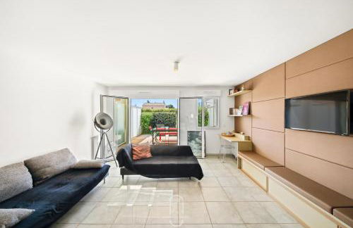 Au bout de la rue la Mer- T3 Jardin Piscine PARKING WIFI BY HC - Foto 2