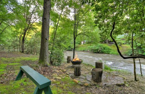A Little Bit of Heaven Swim in the creek soak in the hot tub and relax in comfort - Foto 43
