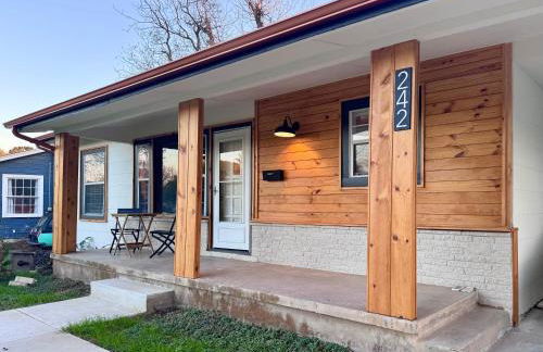 Stylish 1940s Home with Barn Guest House - Foto 1