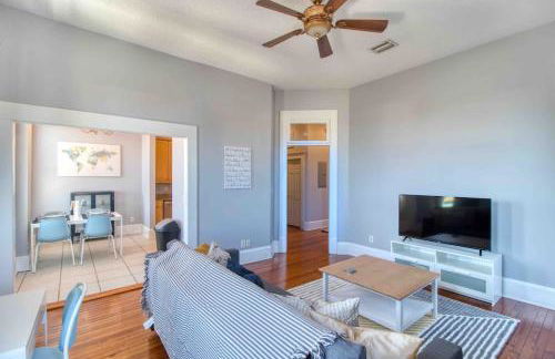 Sunny & bright - cute 1 BR apt in historic SPR - Foto 3