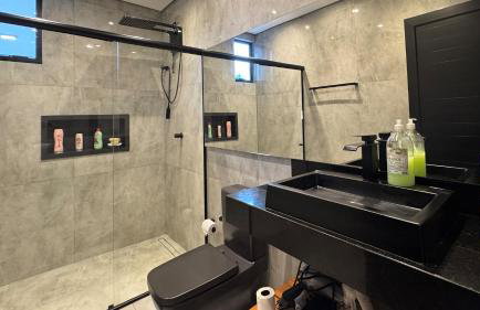 Casa em Foz do Iguaçu com piscina, churrasqueira e ar-condicionado em todos os cômodos - Foto 22