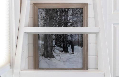 Maple Sugar Shack Tiny House with hot tub & river by Stowe - Foto 49