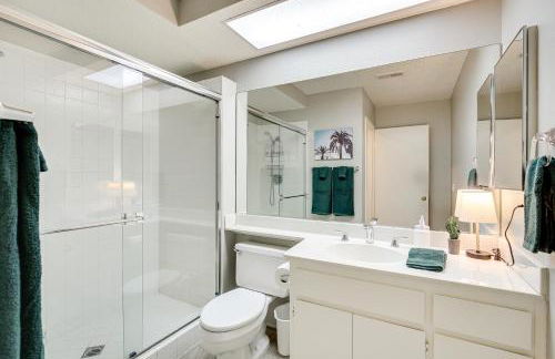 Patio and Pool Access Stunning Palm Desert Townhome - Foto 16