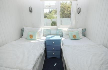 17H Medmerry Park 2 Bedroom Chalet - Foto 7