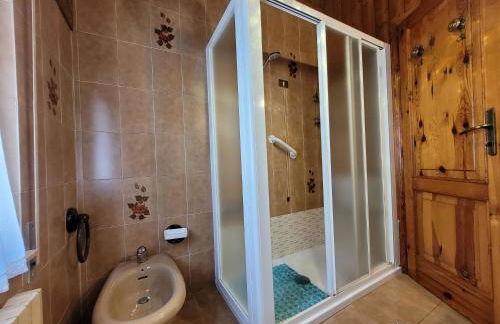 Peace and Lake Mountain Lake Iseo Hospitality - Photo 7