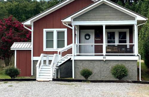 The Farmhouse at Wolfehaven - Foto 5