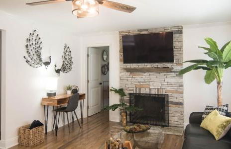 The Palms of Downtown Travelers Rest - Foto 19