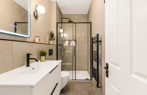 Stylish 2BR Apt in Highbury & Islington with Garden - Foto 29