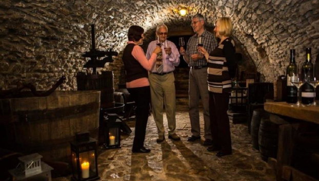 Dégustation de vin avec un sommelier - Photo 3