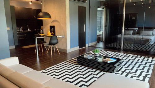 Luxuoso loft com jacuzzi privativa na Praia Brava - Foto 2