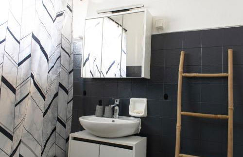 Helen's Cozy Stay - Photo 21