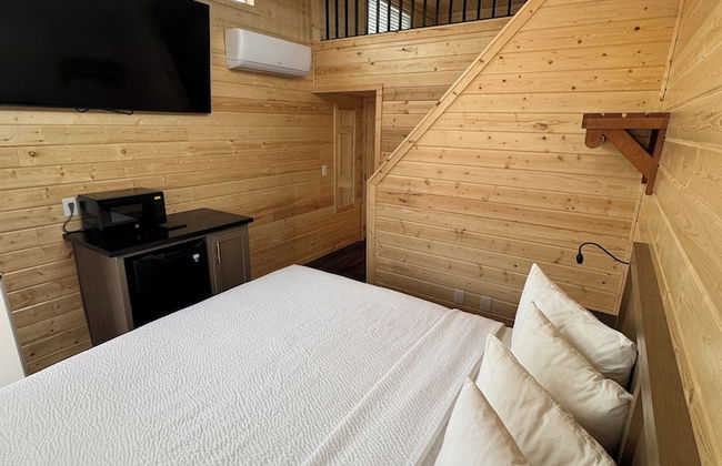 Arches Hut - Photo 3