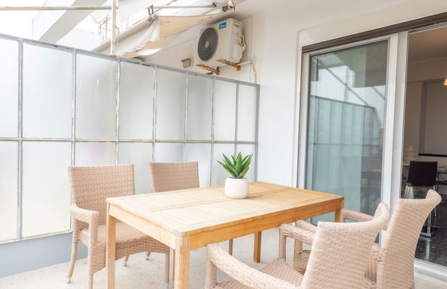 Beachfront 2-bedroom Stay in Voula - Photo 5