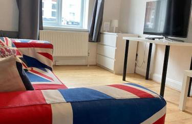 Large Modern Spacious House 6 Bedrooms 5 Bathrooms - Foto 23