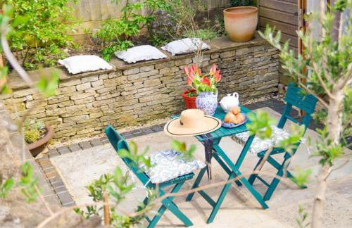 Bright & Beautiful Open Plan Coach House Painswick - Foto 1