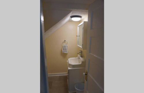 Renovated 1928 bungalow on a former asylum campus - Foto 38