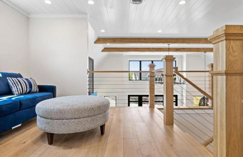 NEW Spacious Clarkson Getaway w Games & Yard - Foto 17