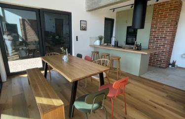 Rumiane pola - stodoła na Mazurach z widokiem na jezioro - Foto 30