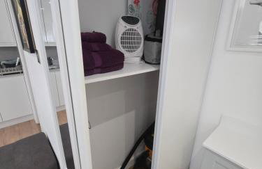 Ground Floor-Modern-Cosy-Private-Whitefield Studio - Foto 15
