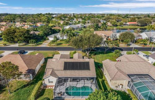 Serene Pool Home in Gated Community-Naples - Foto 36