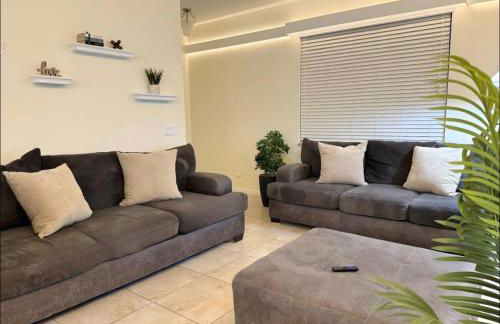 Family Home 20 min Disney 4BR Heated Pool BBQ - Foto 60