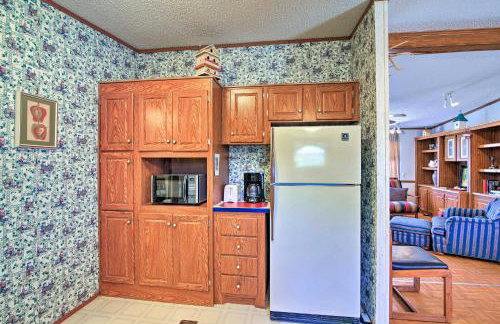 Spacious Utopia Family Home w/ Hill Country Views - Foto 10